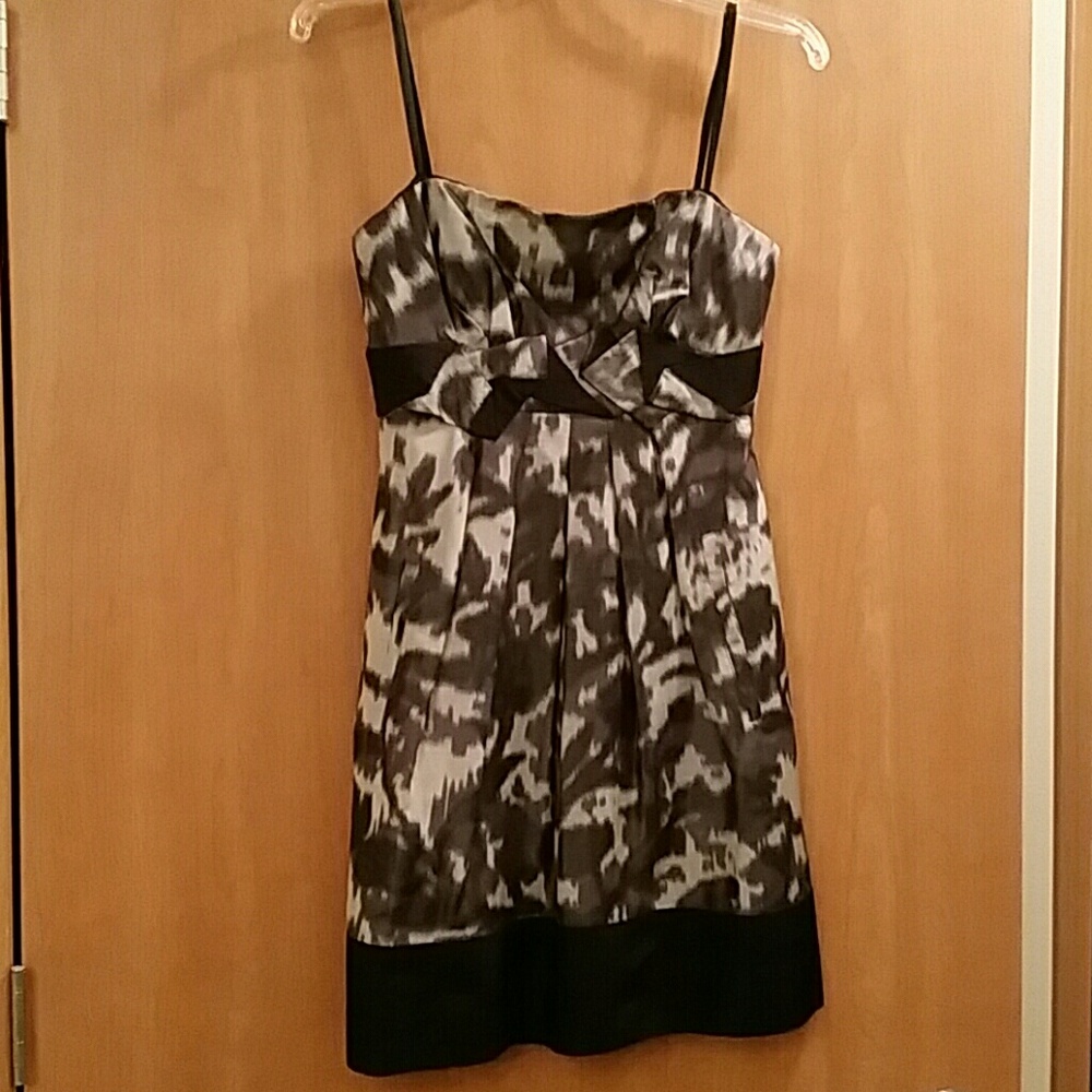 BCBGMAXAZRIA Strapless Dress black, white, and gray Size 2